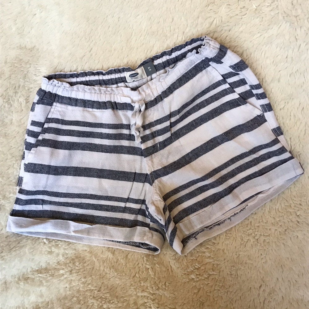 Old Navy 3.5" Inseam Linen-Blend Shorts